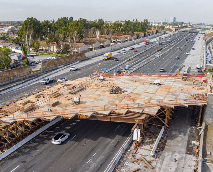 /media/nchbfu21/405-freeway-collage-mobile.jpg